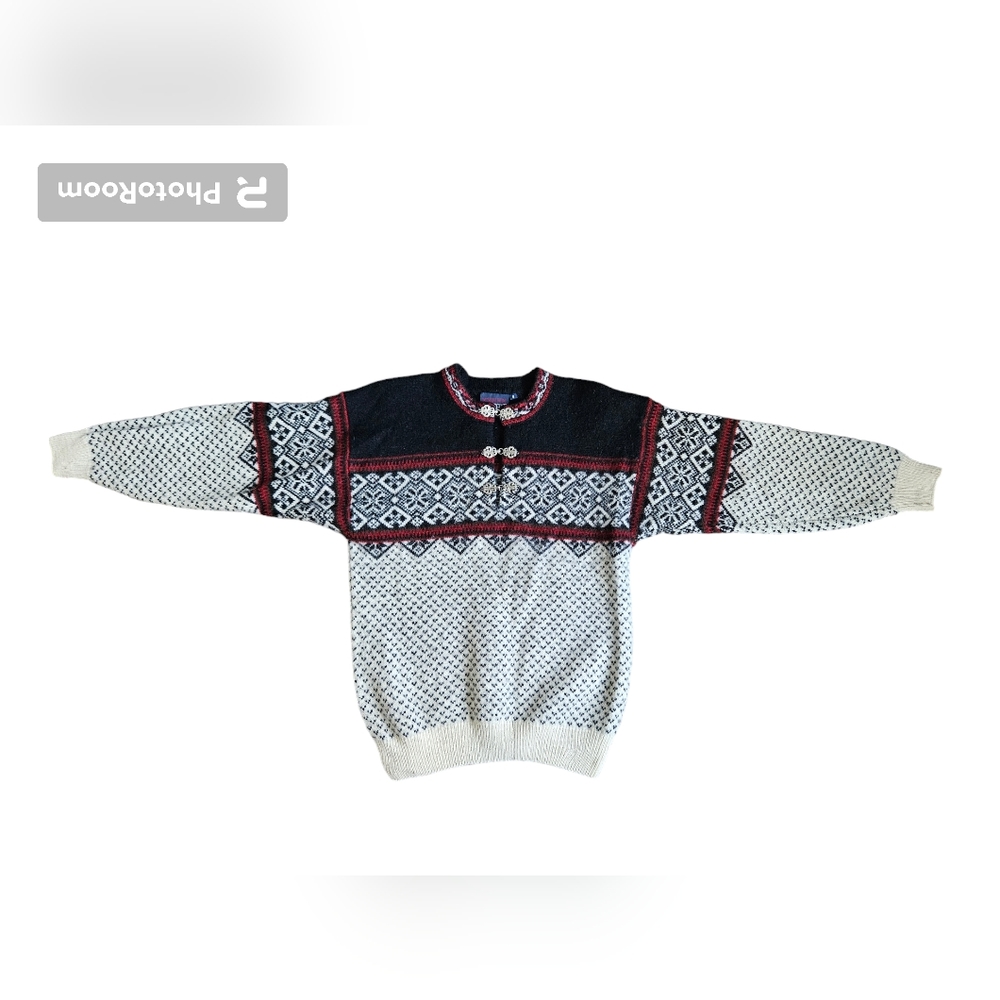 VINTAGE Norwegian wool sweater metal clasp closure sz small red black white